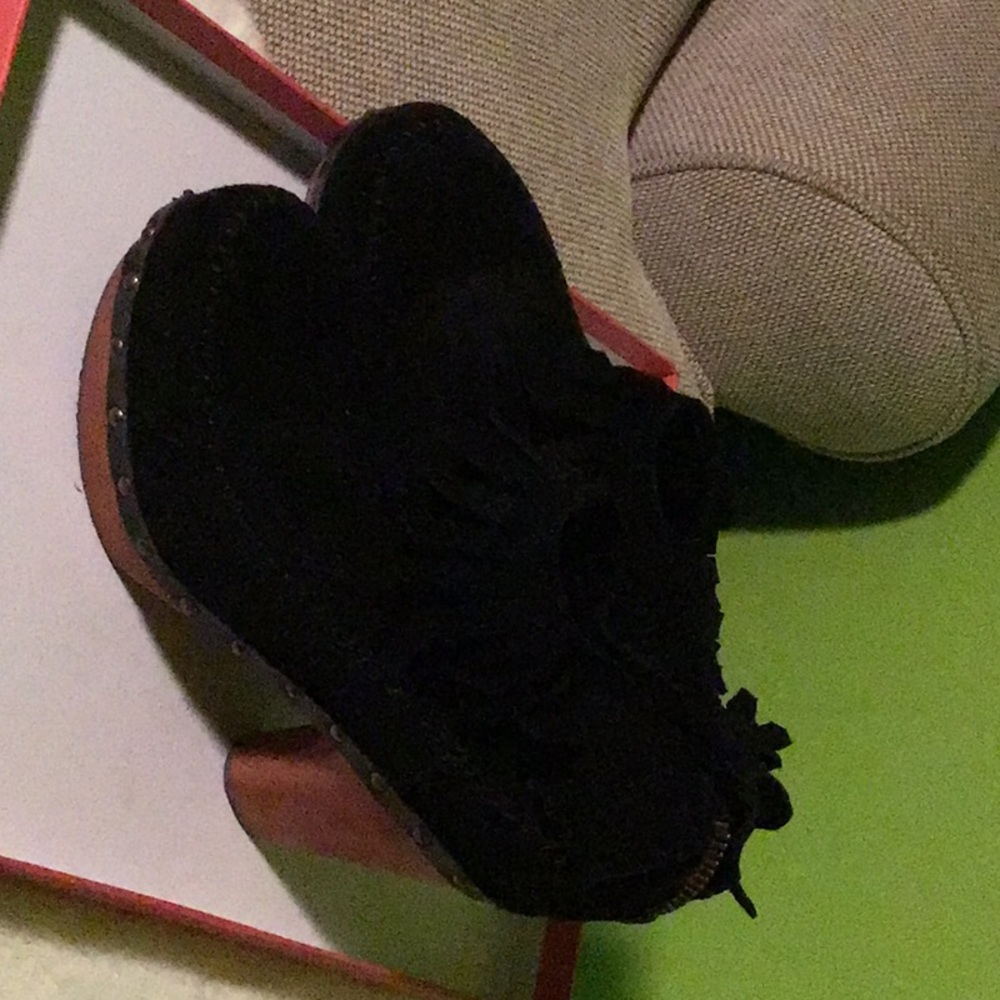 Booties - Picture 3 of 5